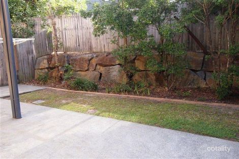 Property photo of 13/31 Archipelago Street Pacific Pines QLD 4211