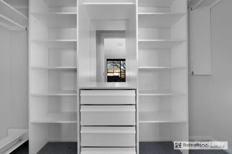 Property photo of 19 Opperman Way Windradyne NSW 2795