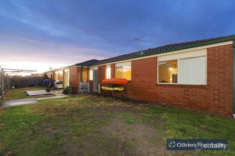 Property photo of 22 Breamlea Way Cranbourne West VIC 3977
