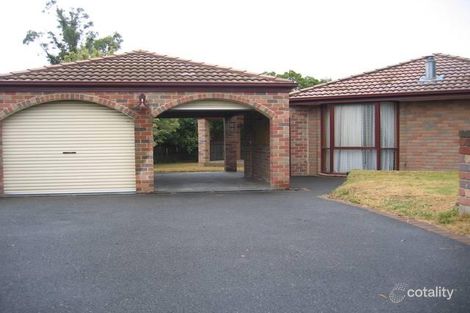 Property photo of 2 Cliveden Close Narre Warren South VIC 3805