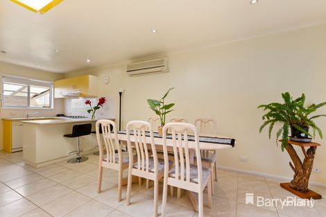 Property photo of 2/5 Harris Grove Bayswater VIC 3153