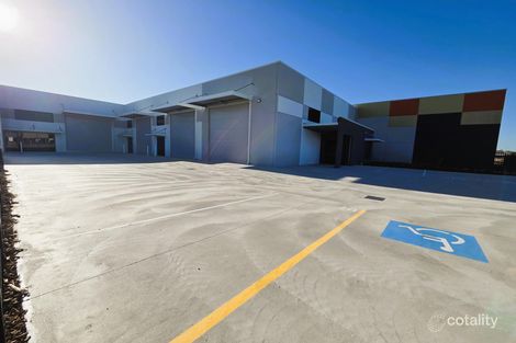 4/4 Mervyn St, Stake Hill, WA 6181