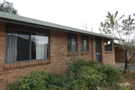 2/1 Butler Ave, Armidale, NSW 2350