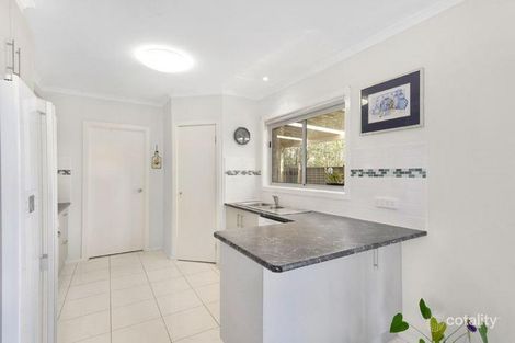 Property photo of 8 Boga Place Manor Lakes VIC 3024