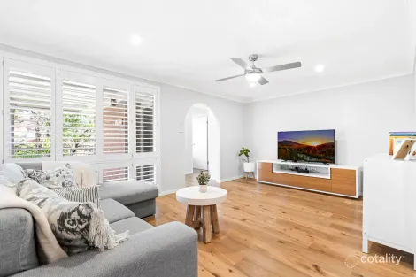 Property photo of 39 Faulkland Crescent Kings Park NSW 2148
