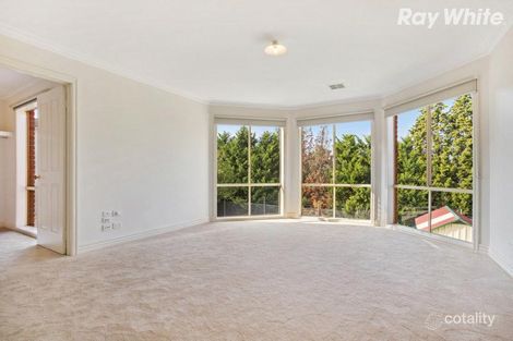 Property photo of 10 Christina Terrace Dingley Village VIC 3172