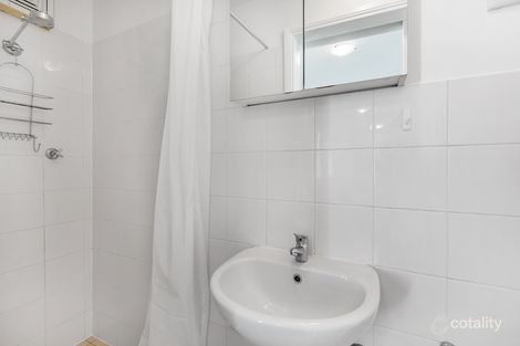 Property photo of 2/102 Cathedral Street Woolloomooloo NSW 2011