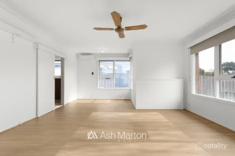 Property photo of 27 Glenelg Avenue Frankston VIC 3199
