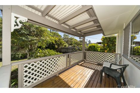 Property photo of 10 Barnard Street Biggera Waters QLD 4216