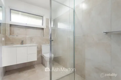 Property photo of 27 Glenelg Avenue Frankston VIC 3199