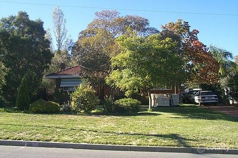 18 Hamilton Tce, Greenmount, WA 6056