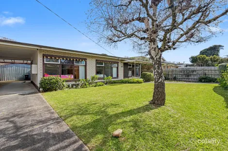 26 OCEAN ST, ROSEBUD, VIC 3939