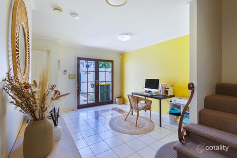 Property photo of 8842 Magnolia Drive East Hope Island QLD 4212