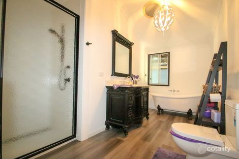 Property photo of 5 Wattle Lane Boyne Valley QLD 4680