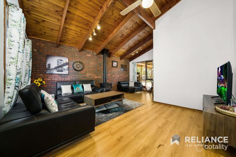 Property photo of 15 Gundaroo Square Werribee VIC 3030