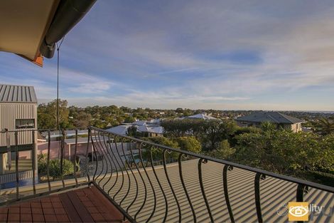 Property photo of 37 Queenscliffe Road Doubleview WA 6018