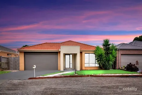 Property photo of 8 Barleygrass Crescent Brookfield VIC 3338