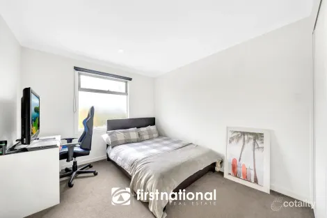 Property photo of 3/2 Sanoma Drive Skye VIC 3977
