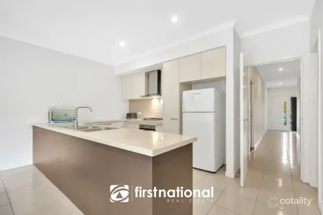 Property photo of 3/2 Sanoma Drive Skye VIC 3977
