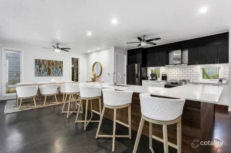 Property photo of 34 Tawarri Crescent Burleigh Heads QLD 4220