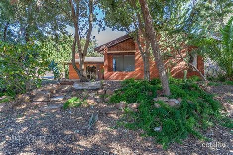 Property photo of 4 St Ives Loop Kallaroo WA 6025