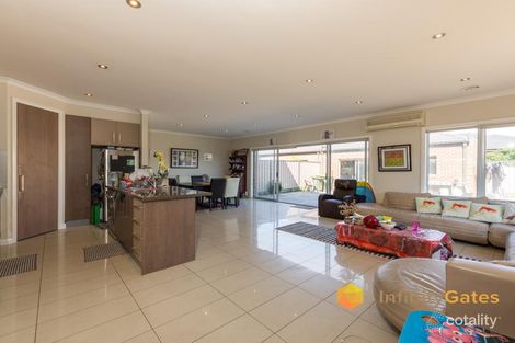 9 Pipers Walk, Cairnlea, VIC 3023