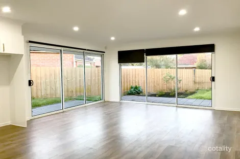 Property photo of 3/4 Tandara Court Chadstone VIC 3148