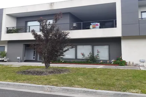 8 Polson Way, Cranbourne West, VIC 3977