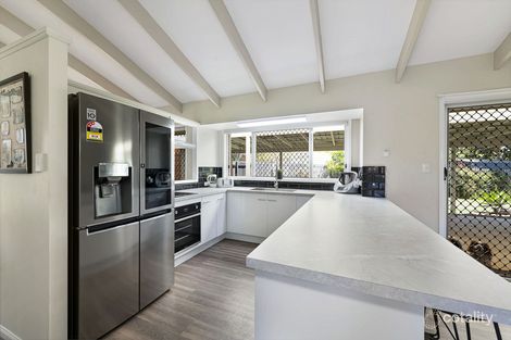 7 Ernies Ct, Avoca, QLD 4670