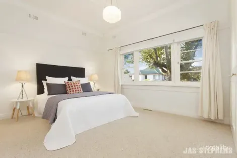 Property photo of 11 Hotham Street Seddon VIC 3011