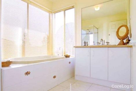 Property photo of 50 Sunset Drive Kilsyth South VIC 3137