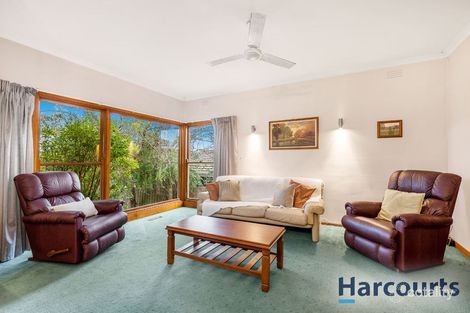 Property photo of 11 St Johns Wood Road Mount Waverley VIC 3149
