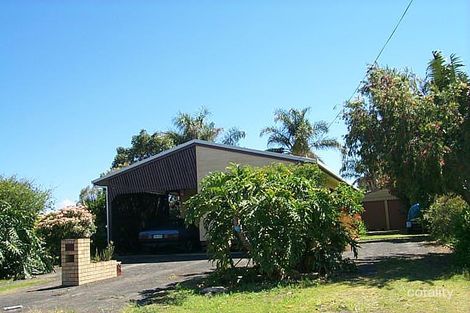 58 Ocean St, Burnett Heads, QLD 4670