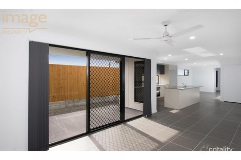 34 Creekstone Ave, Redbank Plains, QLD 4301