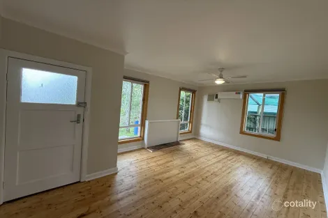 14 White St, Casterton, VIC 3311