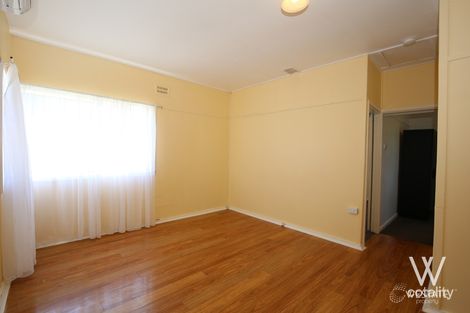 Property photo of 10 Alamein Walk West Bathurst NSW 2795