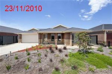 Property photo of 12 Niland Crescent Point Cook VIC 3030