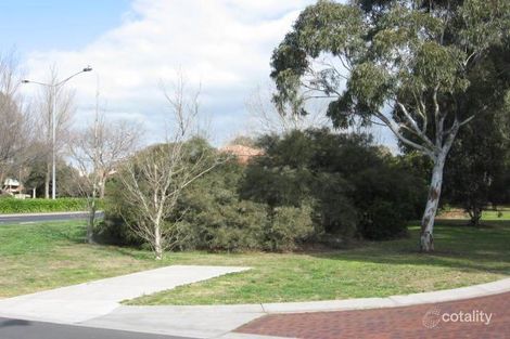 11-17p Pinewood Cres, Berwick, VIC 3806