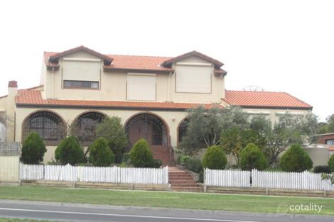 Property photo of 14 Mossgiel Park Drive Endeavour Hills VIC 3802