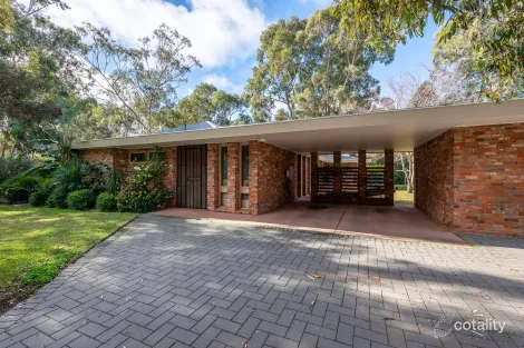 Property photo of 13-15 The Avenue Warracknabeal VIC 3393
