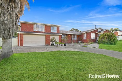 Property photo of 13 Halcyon Way Narre Warren South VIC 3805