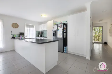 Property photo of 24 Dampiera Avenue Wallan VIC 3756