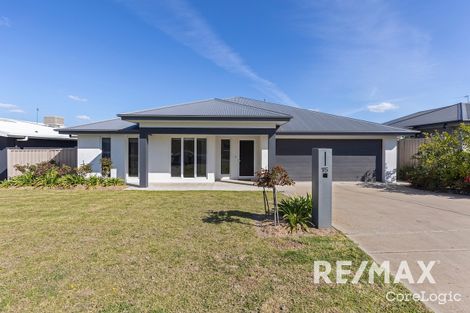 Property photo of 15 Mullagh Crescent Boorooma NSW 2650