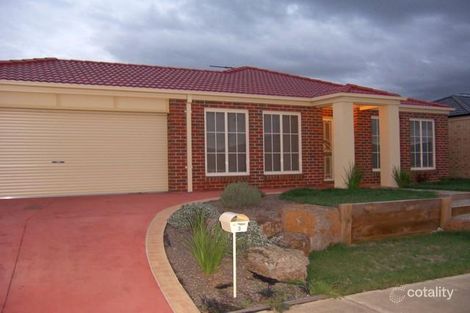 3 Robusta Ave, Cranbourne, VIC 3977