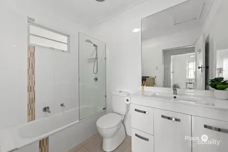 Property photo of 33 McEwan Street Carina QLD 4152