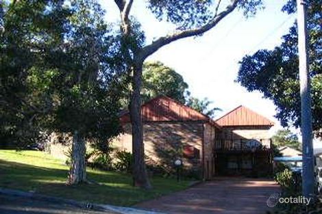 17 The Crescent, North Narrabeen, NSW 2101