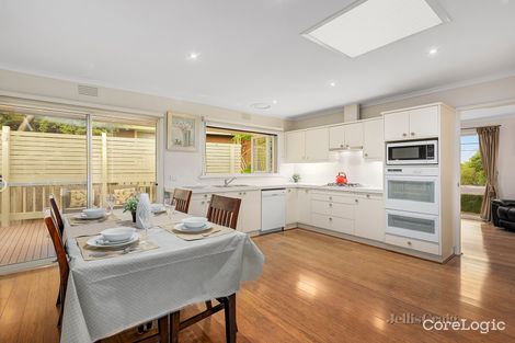 Property photo of 15 Paxton Drive Glen Waverley VIC 3150