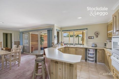 Property photo of 37 Waverley Park Drive Cranbourne North VIC 3977