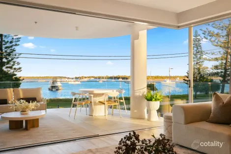 1/536 Marine Pde, Biggera Waters, QLD 4216