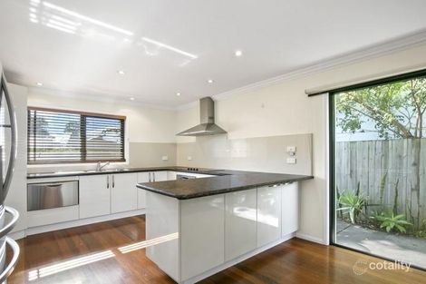 Property photo of 1/10 Nevenia Street Labrador QLD 4215